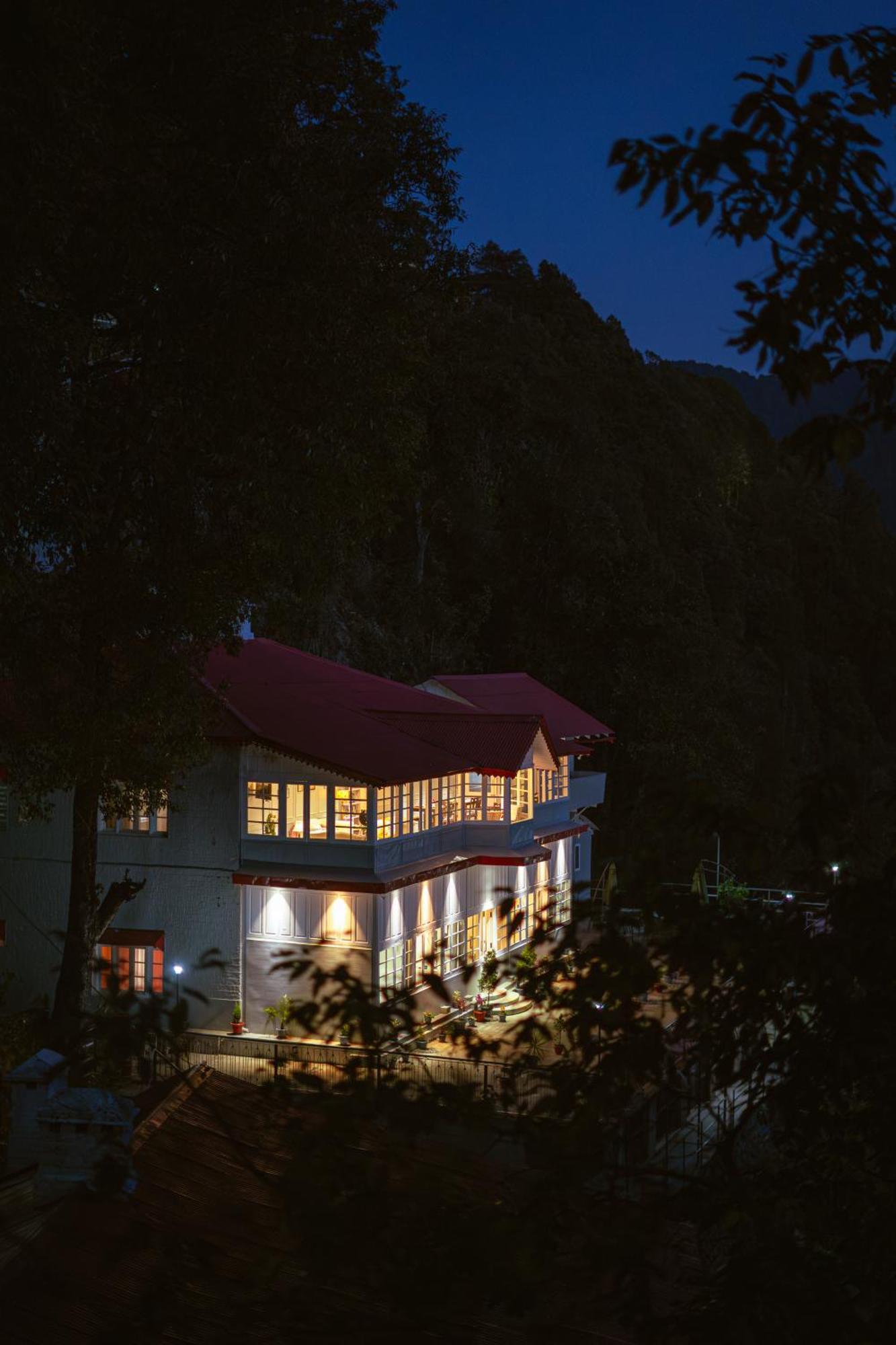Hotel Crags ダルハウジ エクステリア 写真