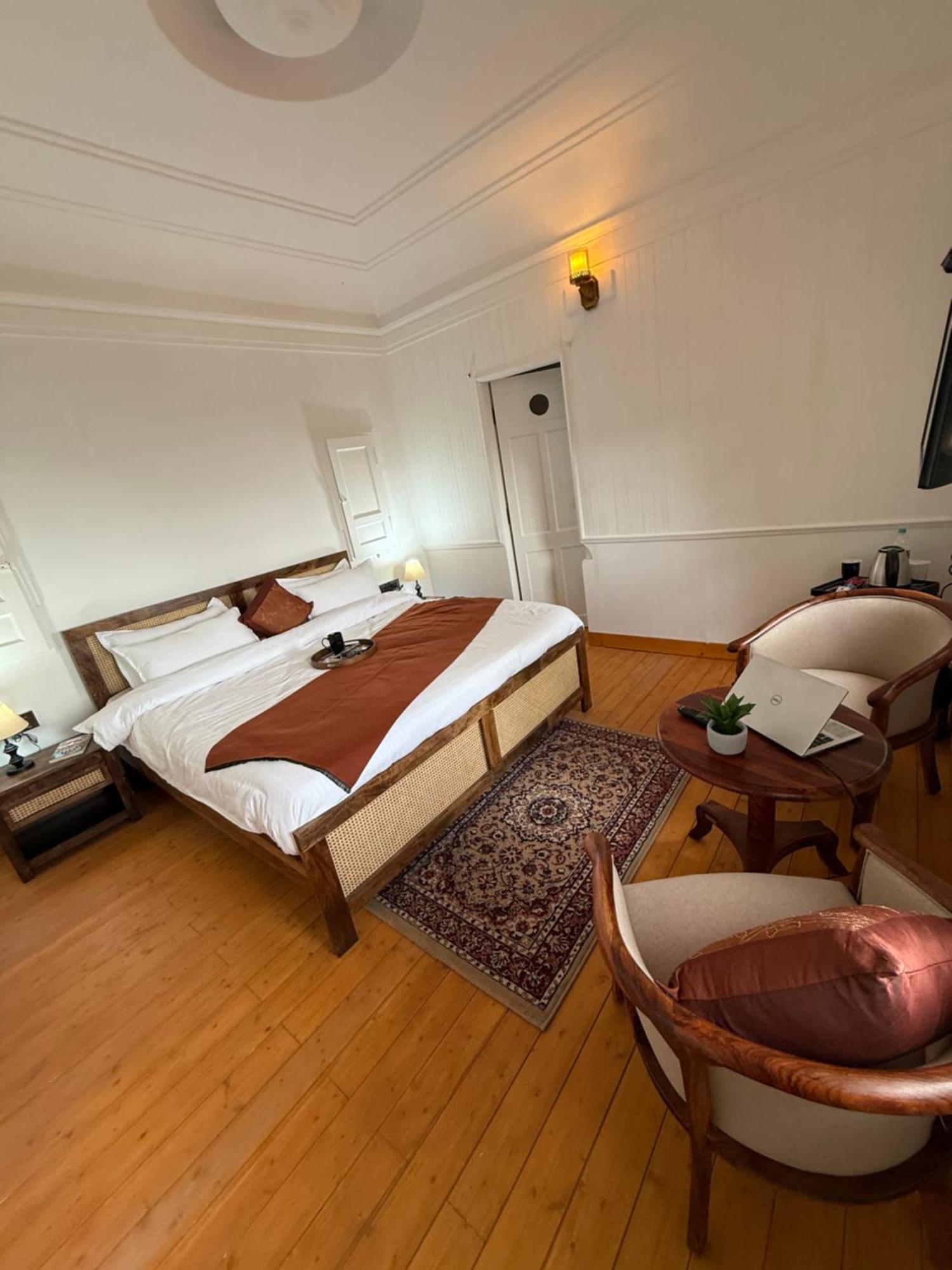 Hotel Crags ダルハウジ エクステリア 写真